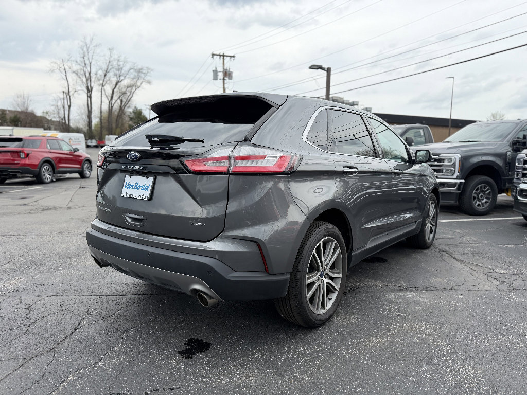 Certified 2022 Ford Edge Titanium AWD/4WD image 7