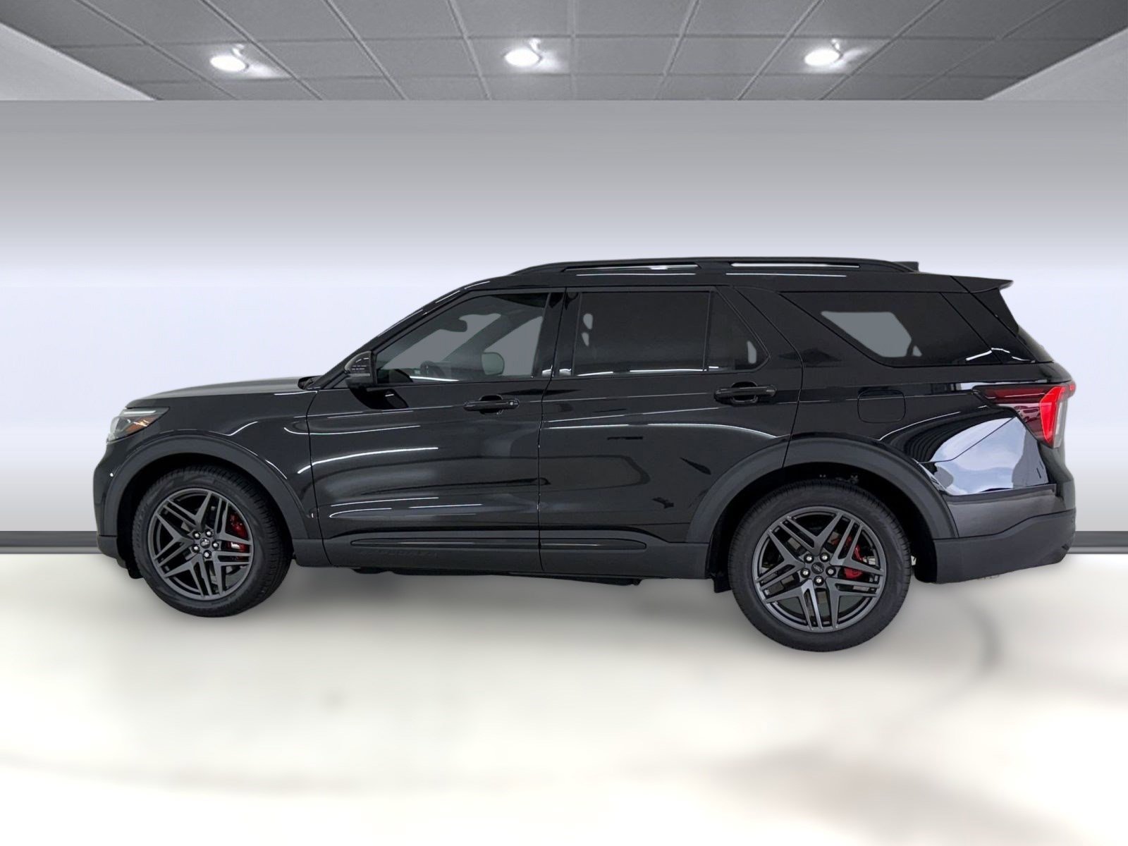 Certified 2025 Ford Explorer ST image 2