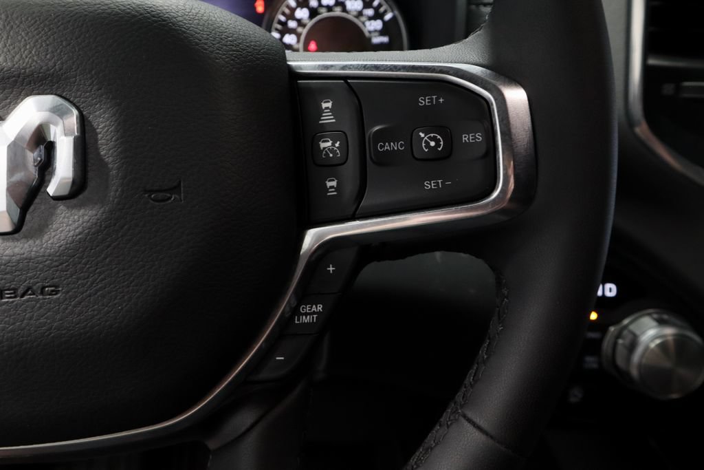 Used 2025 RAM 1500 Laramie w/ Sport Appearance Package AWD/4WD image 31