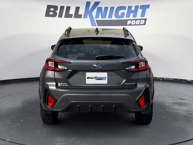 Used 2024 Subaru Crosstrek 2.0i Premium AWD/4WD image 4