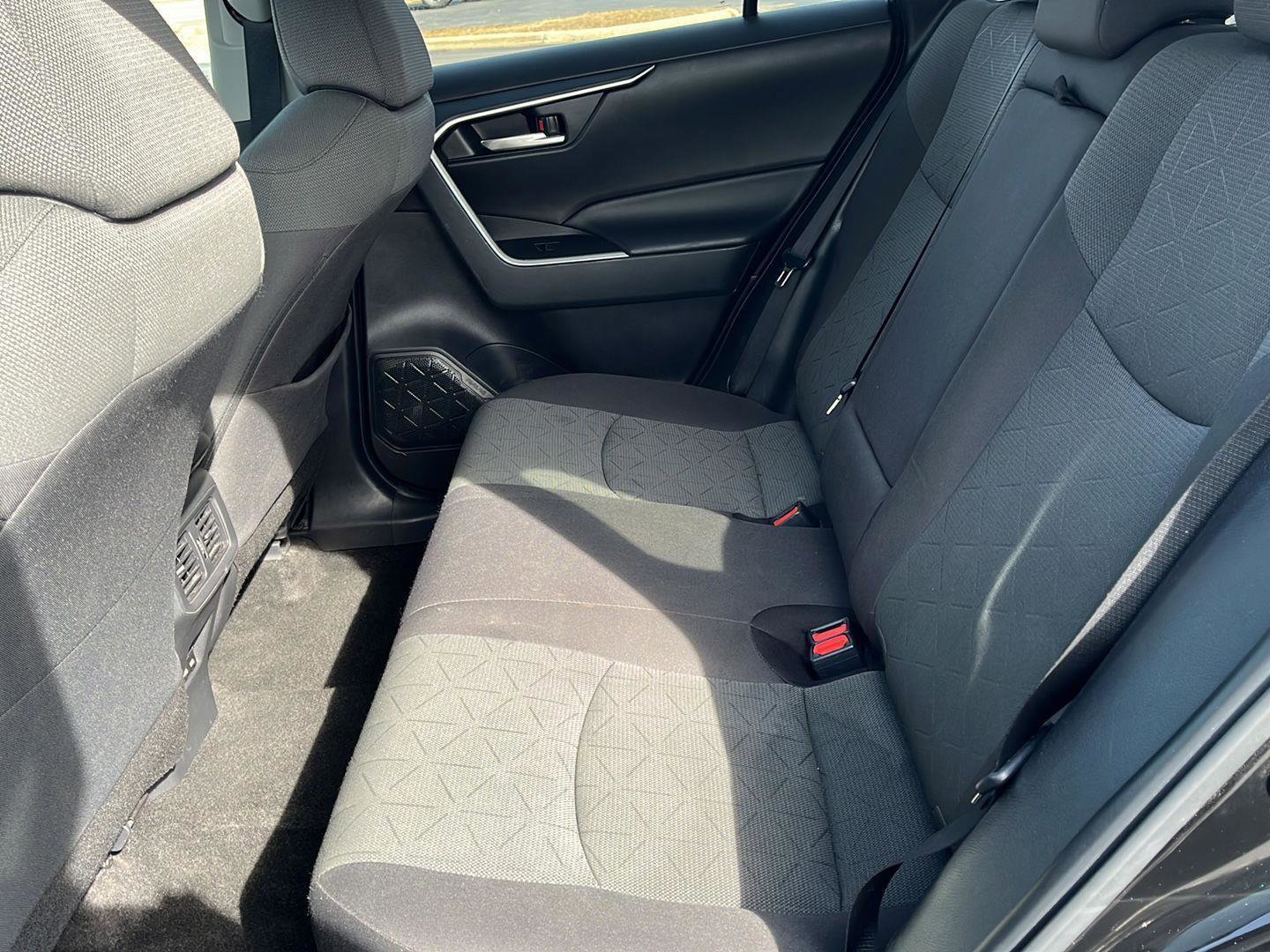 Used 2023 Toyota RAV4 XLE image 16