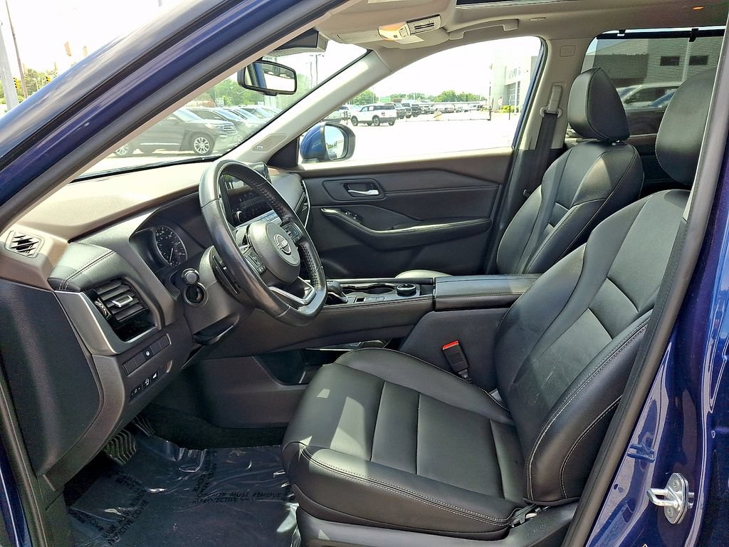 Used 2023 Nissan Rogue SL w/ SL Premium Package AWD/4WD image 13