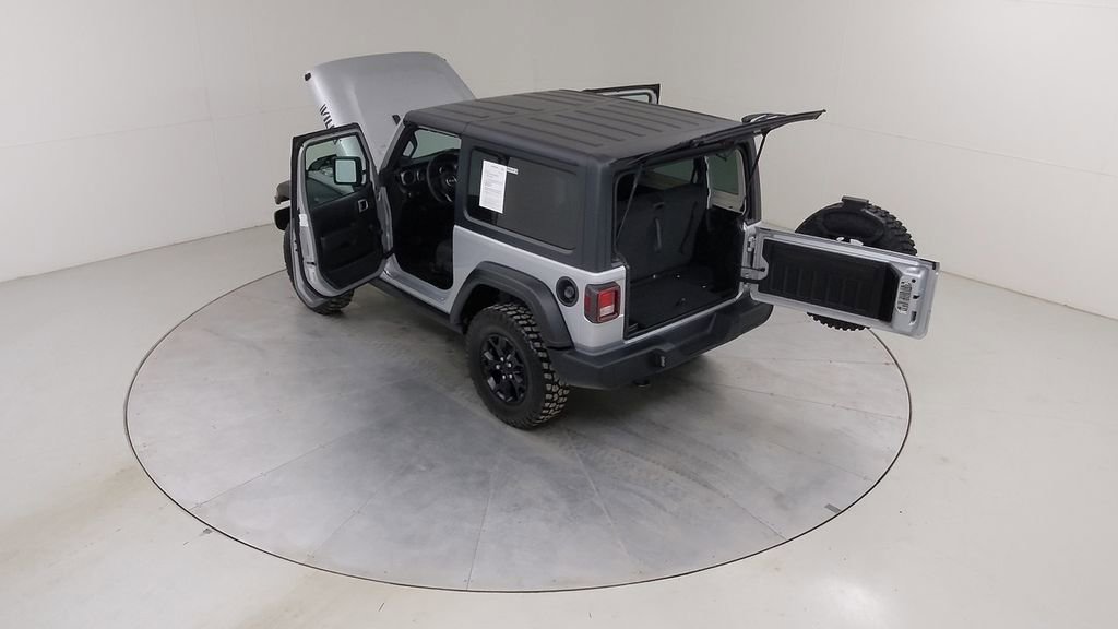 Used 2023 Jeep Wrangler Willys AWD/4WD image 47