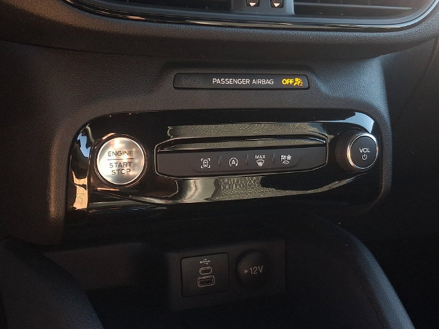 Certified 2025 Ford Escape ST-Line w/ Tech Pack #1 AWD/4WD image 14