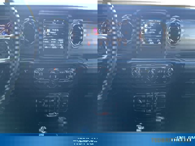 Used 2021 Jeep Wrangler Unlimited Sahara w/ Cold Weather Group image 30