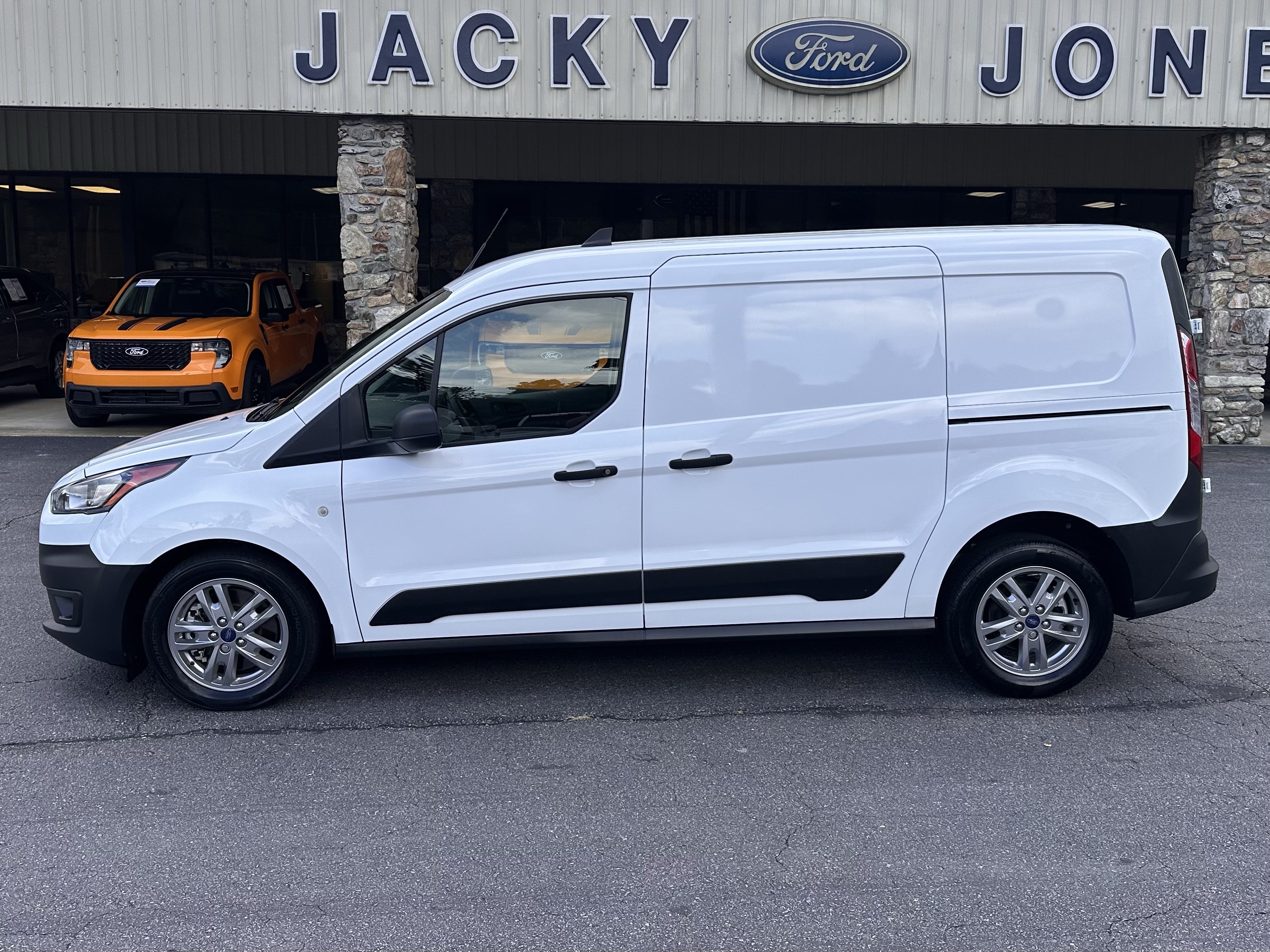 Certified 2023 Ford Transit Connect XL