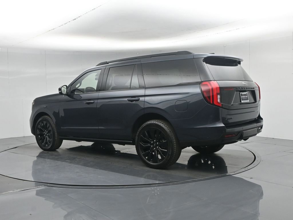 Certified 2025 Ford Expedition Platinum w/ Stealth Appearance Package image 17
