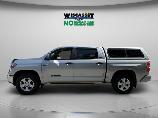 Used 2020 Toyota Tundra SR5 w/ SR5 Convenience Package AWD/4WD image 2