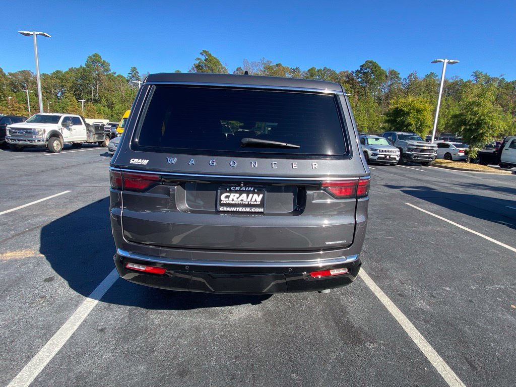 Used 2024 Jeep Wagoneer Series II w/ Convenience Group I AWD/4WD image 6