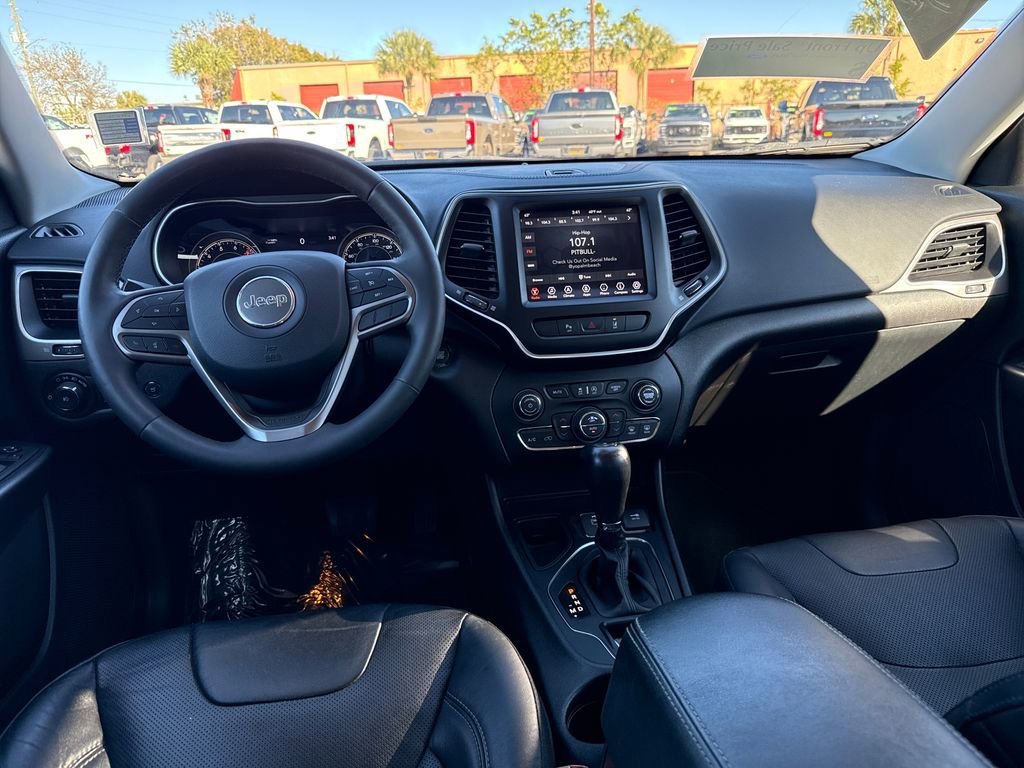 Used 2021 Jeep Cherokee Latitude Lux w/ Comfort/Convenience Group image 8