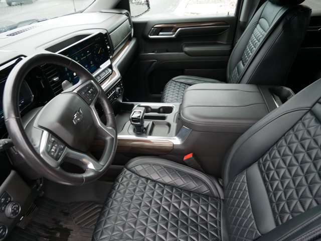 Used 2023 Chevrolet Silverado 1500 LT Trail Boss w/ Protection Package AWD/4WD image 11