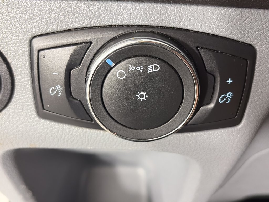 Certified 2018 Ford Transit 350 148 Low Roof RWD image 18
