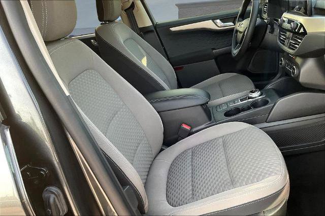Certified 2020 Ford Escape SE FWD image 29