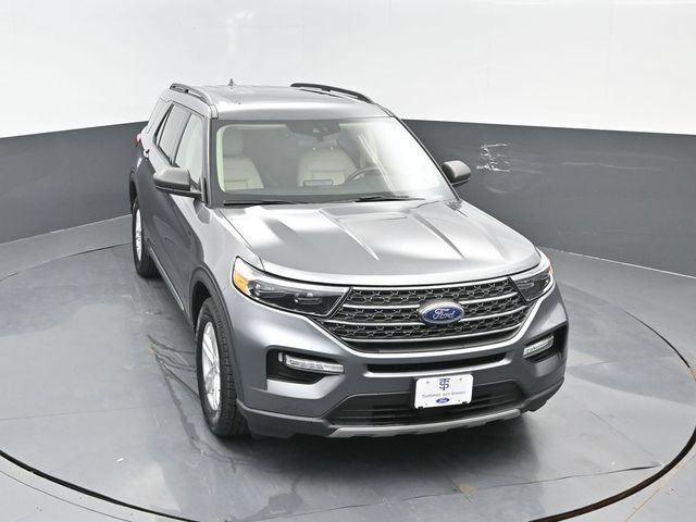 Certified 2023 Ford Explorer XLT w/ Equipment Group 202A AWD/4WD image 19