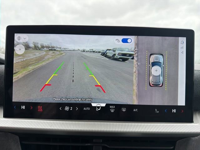 Certified 2025 Ford Explorer Platinum w/ LUX Leather Package image 32