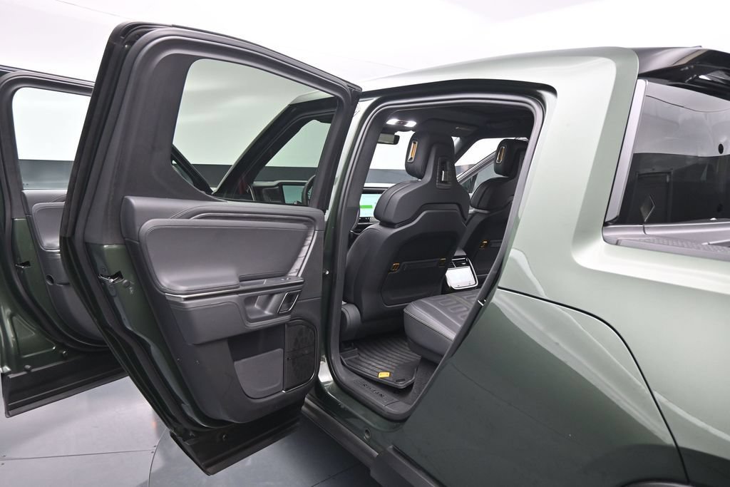 Used 2022 Rivian R1T Adventure AWD/4WD image 15