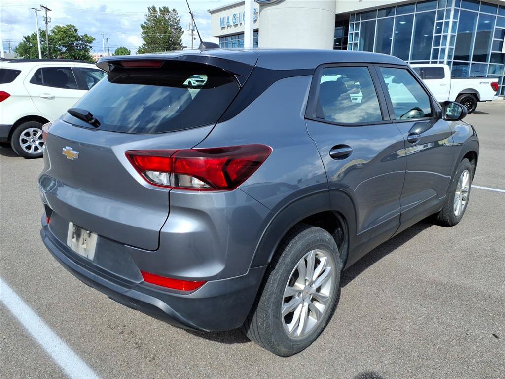 Used 2021 Chevrolet TrailBlazer LS FWD image 4