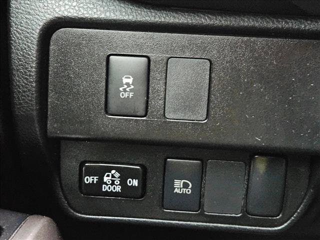 Used 2020 Toyota Tacoma SR5 RWD image 28