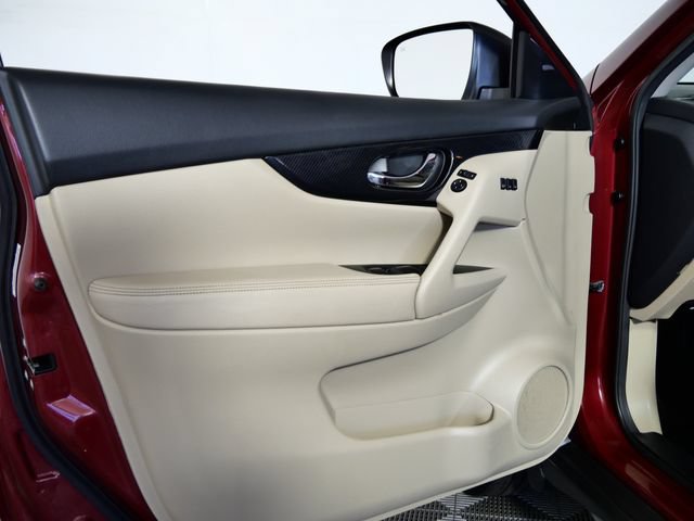 Used 2020 Nissan Rogue SL w/ Premium Package AWD/4WD image 17