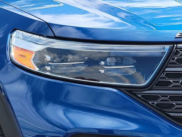 Certified 2023 Ford Explorer XLT w/ Equipment Group 202A image 16