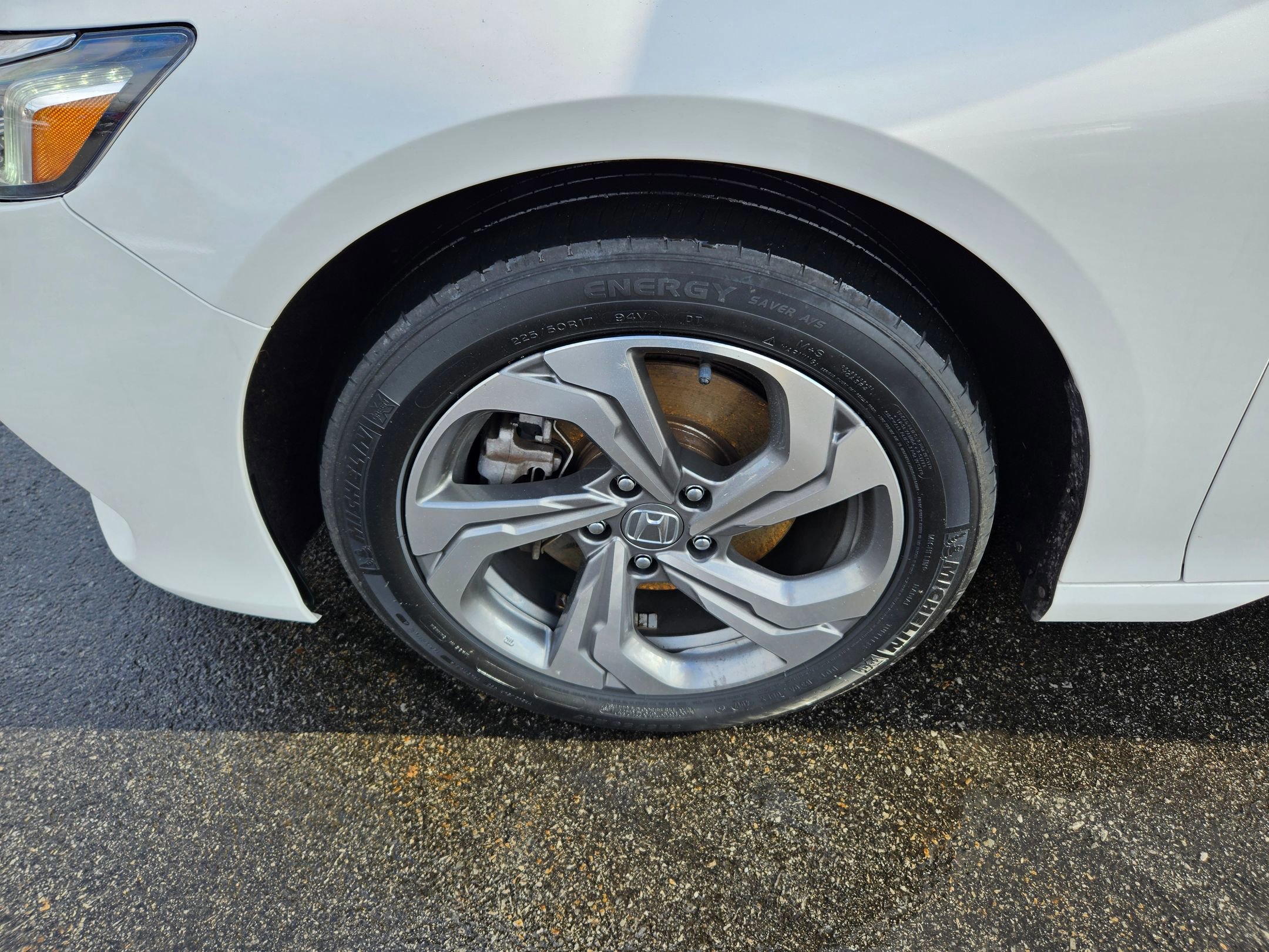 Used 2018 Honda Accord EX-L image 24