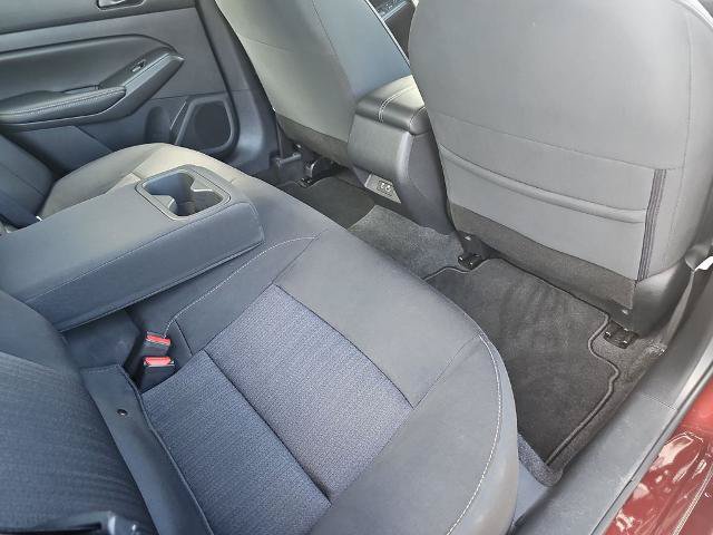 Used 2025 Nissan Altima 2.5 SV AWD/4WD image 11