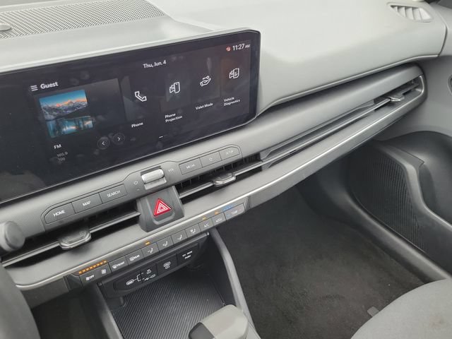 Used 2025 Kia K4 FWD image 25