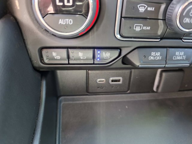 Used 2023 Chevrolet Tahoe Premier RWD image 18