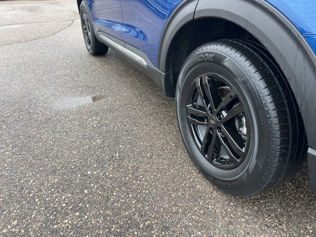 Certified 2023 Ford Explorer XLT w/ Equipment Group 202A image 29