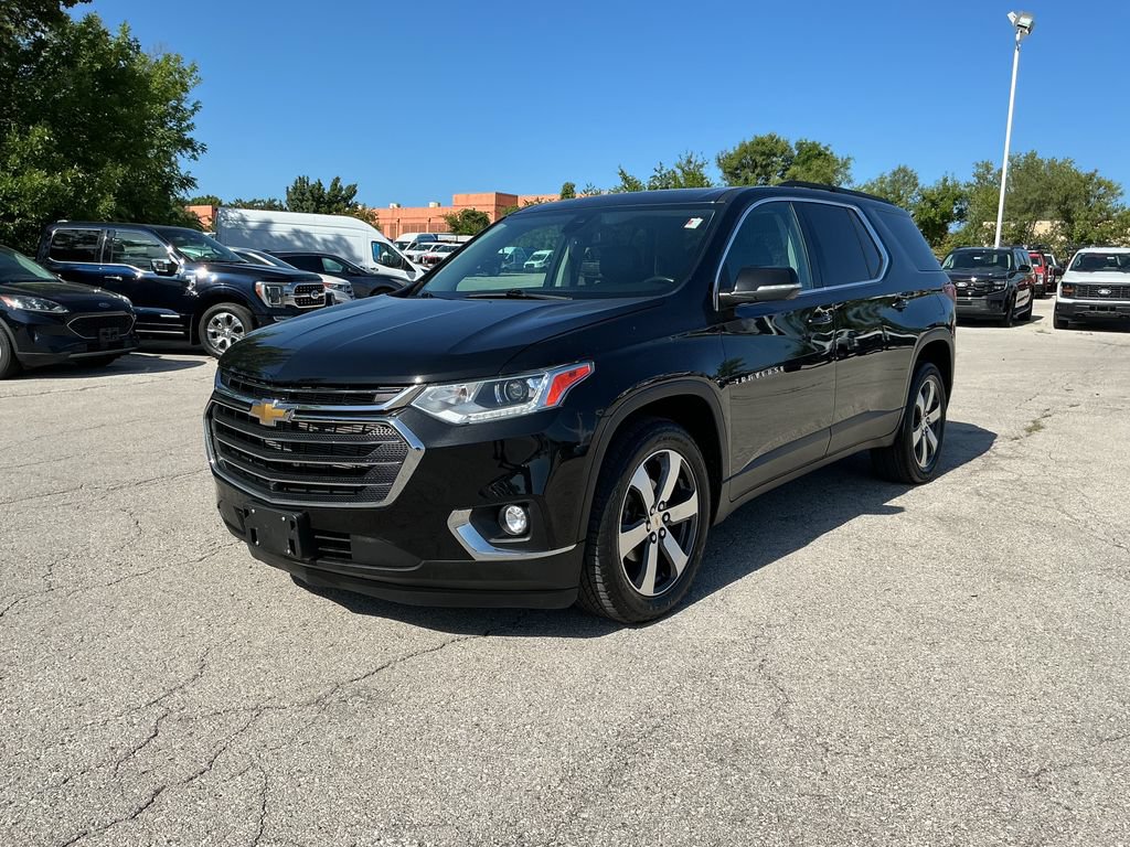Used 2021 Chevrolet Traverse LT AWD/4WD image 1