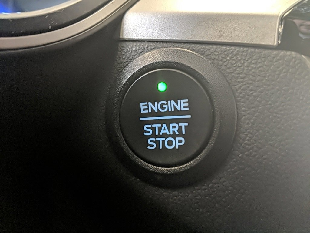 Certified 2022 Ford Escape SEL w/ Technology Package image 21