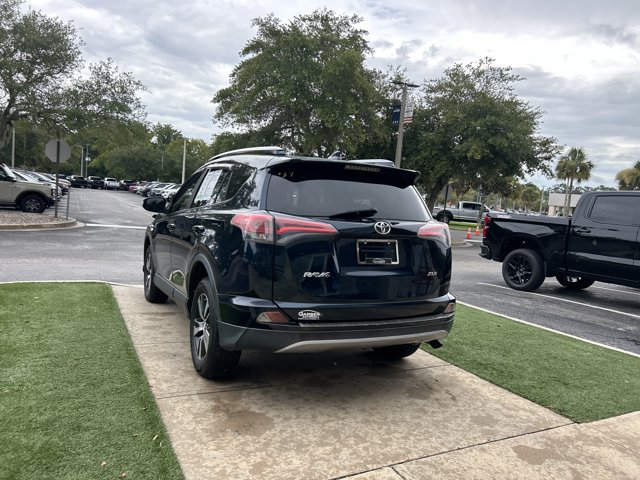 Used 2018 Toyota RAV4 XLE FWD image 8
