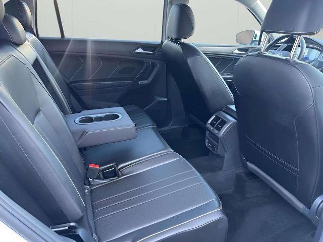 Used 2023 Volkswagen Tiguan SE AWD/4WD image 12