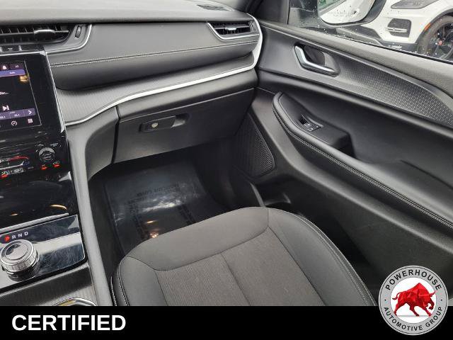 Used 2024 Jeep Grand Cherokee L Laredo RWD image 23