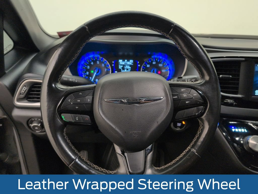 Used 2020 Chrysler Pacifica Touring w/ S Appearance Package FWD image 34