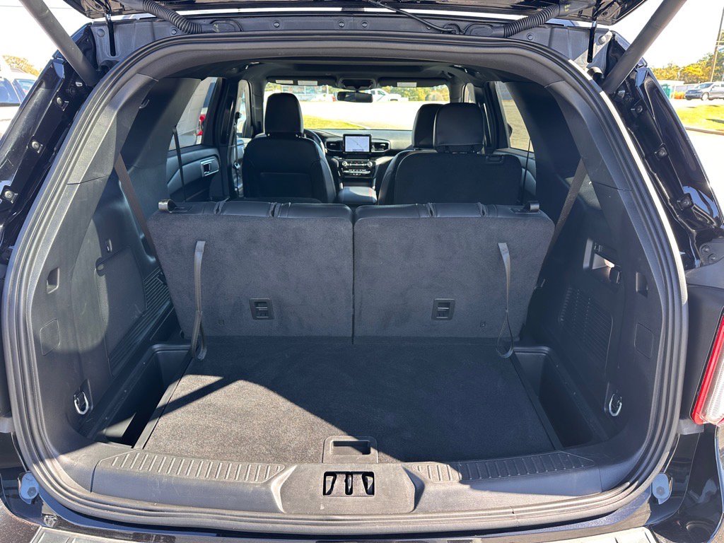 Certified 2024 Ford Explorer ST-Line w/ Class IV Trailer Tow Package image 27