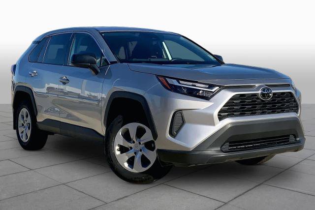 Used 2024 Toyota RAV4 LE FWD image 3