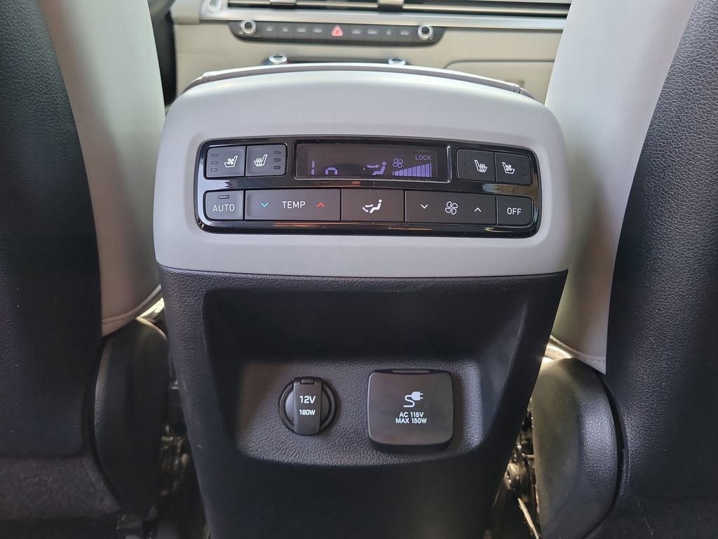 Used 2024 Hyundai Palisade SEL w/ Premium Package image 13