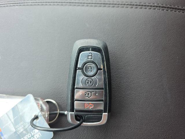 Certified 2025 Ford Explorer Platinum w/ LUX Leather Package AWD/4WD image 39