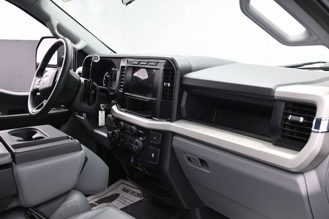 Certified 2023 Ford F250 XL AWD/4WD image 29