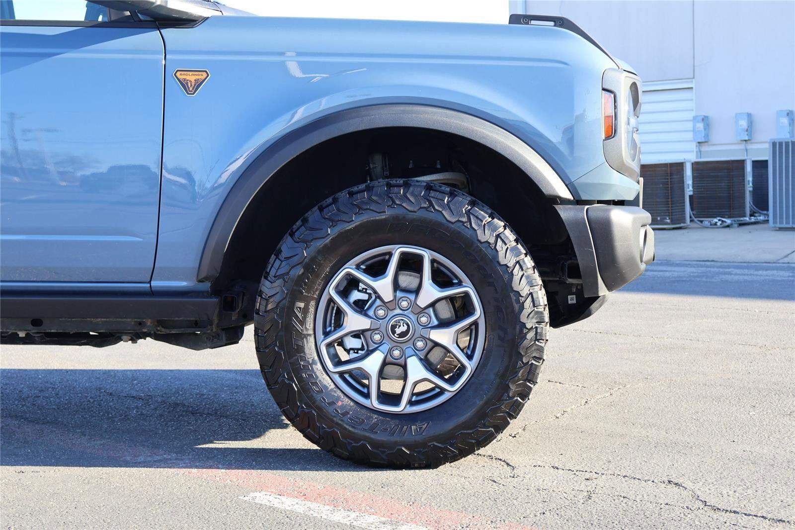 Certified 2025 Ford Bronco Badlands AWD/4WD image 10