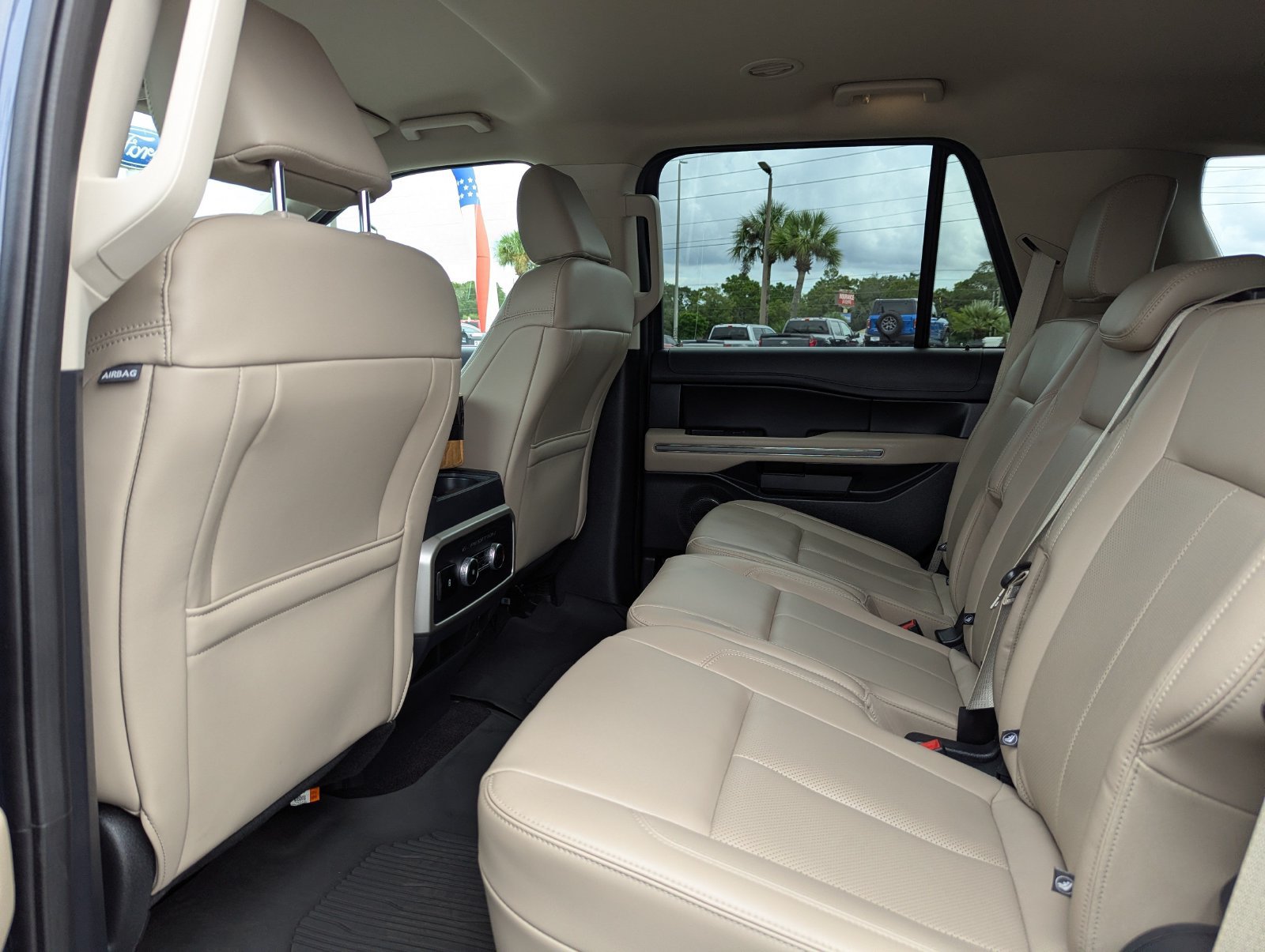 Certified 2023 Ford Expedition XLT RWD image 22