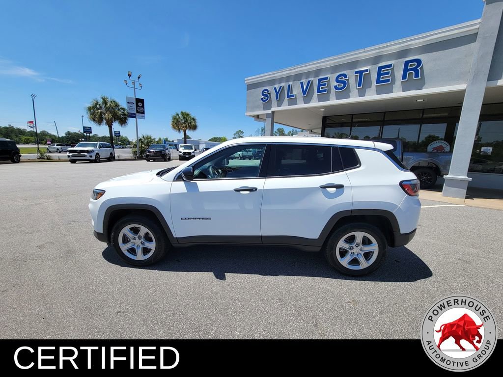 Used 2023 Jeep Compass Sport AWD/4WD image 3