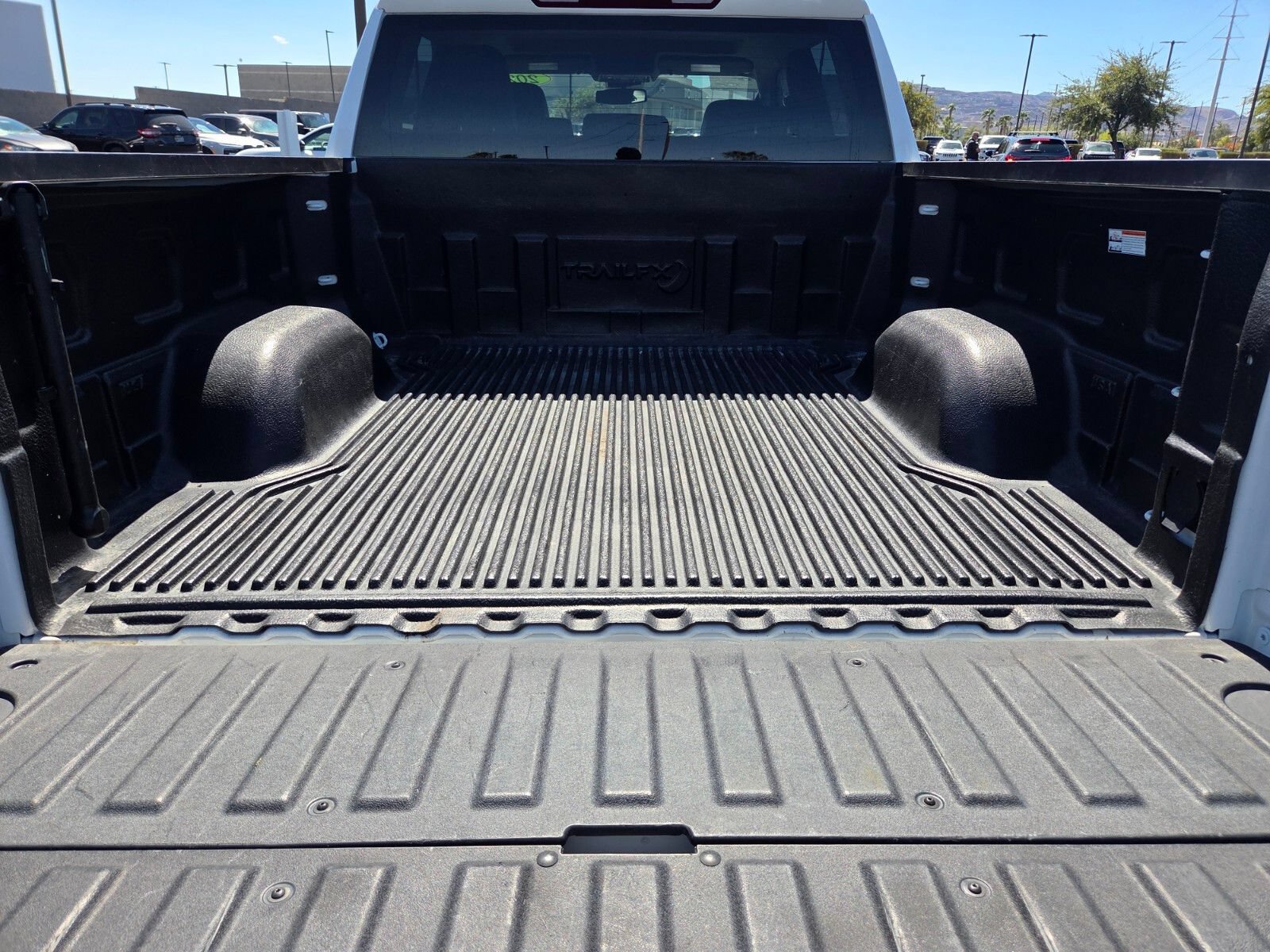 Used 2025 GMC Sierra 1500 SLT RWD image 13