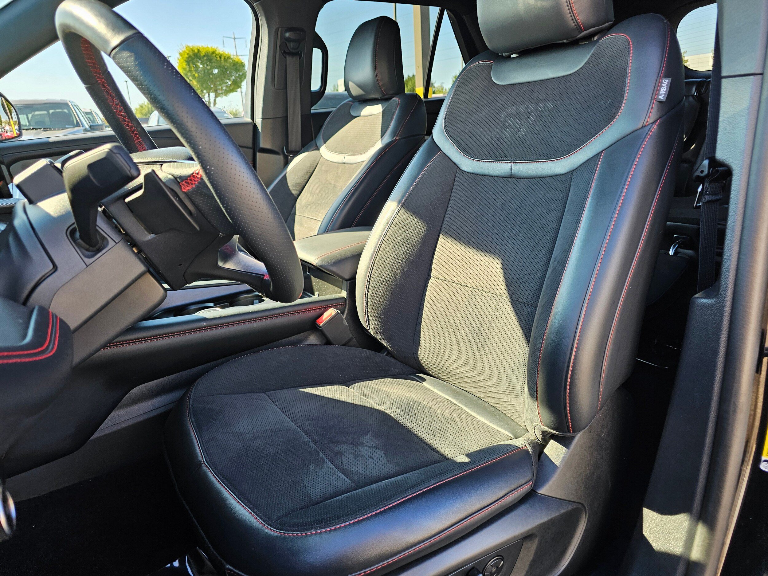 Certified 2025 Ford Explorer ST w/ Sun And Sound Package AWD/4WD image 23