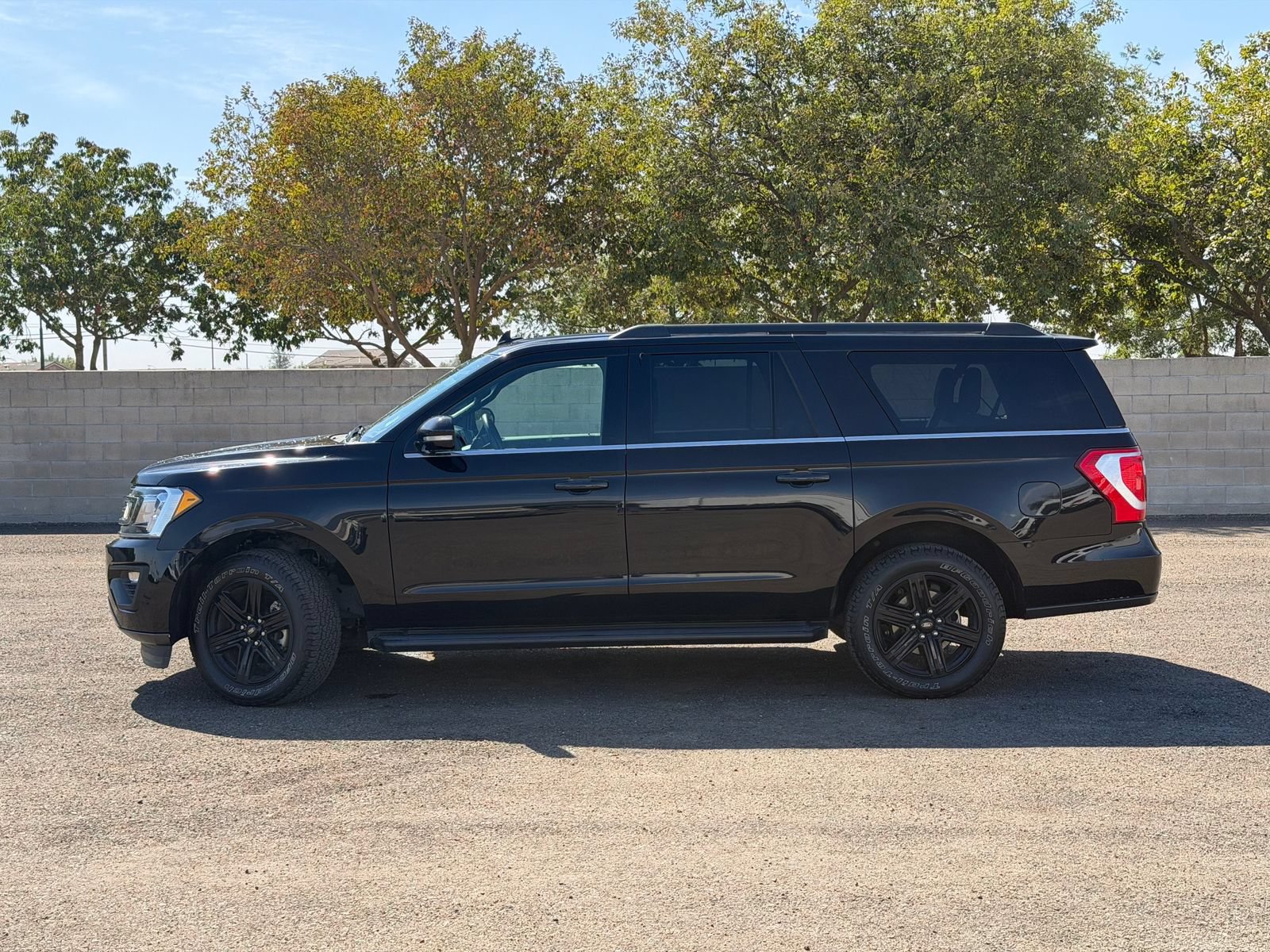 Certified 2020 Ford Expedition Max XLT w/ Black Accent Package RWD image 8