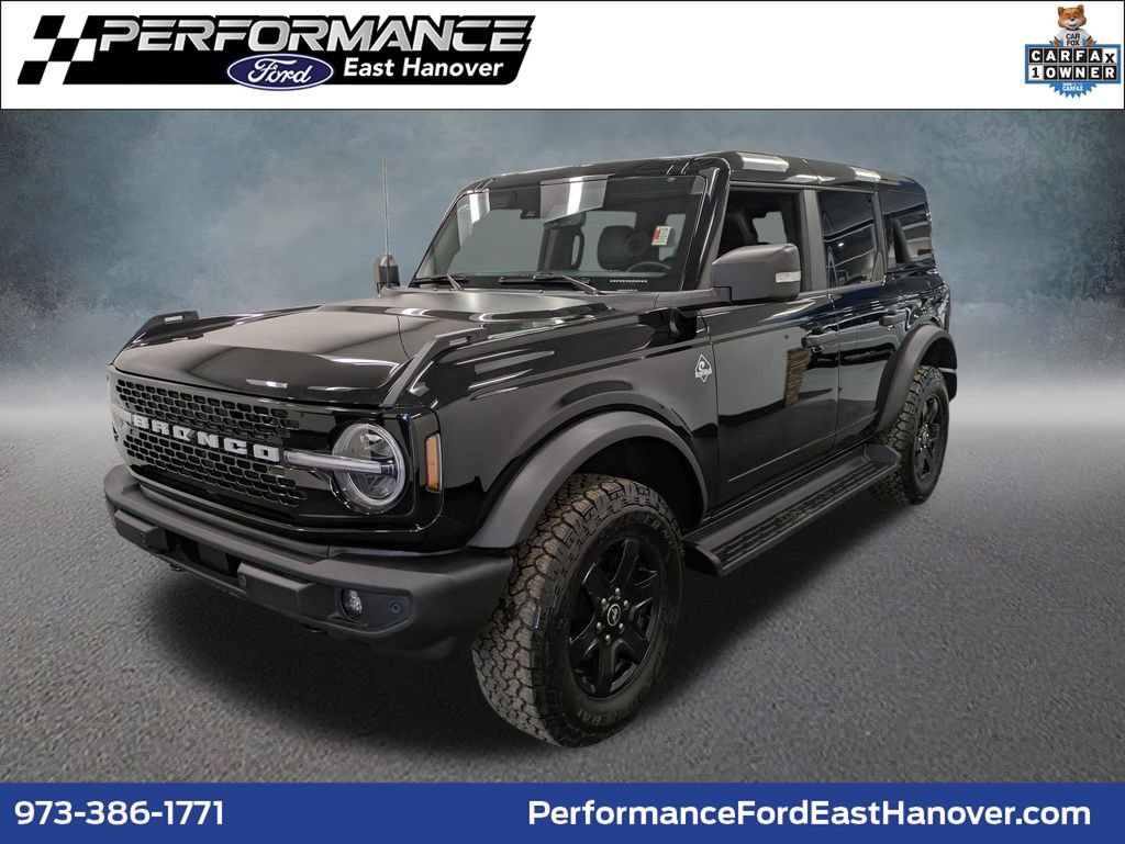 Certified 2025 Ford Bronco Outer Banks AWD/4WD image 1