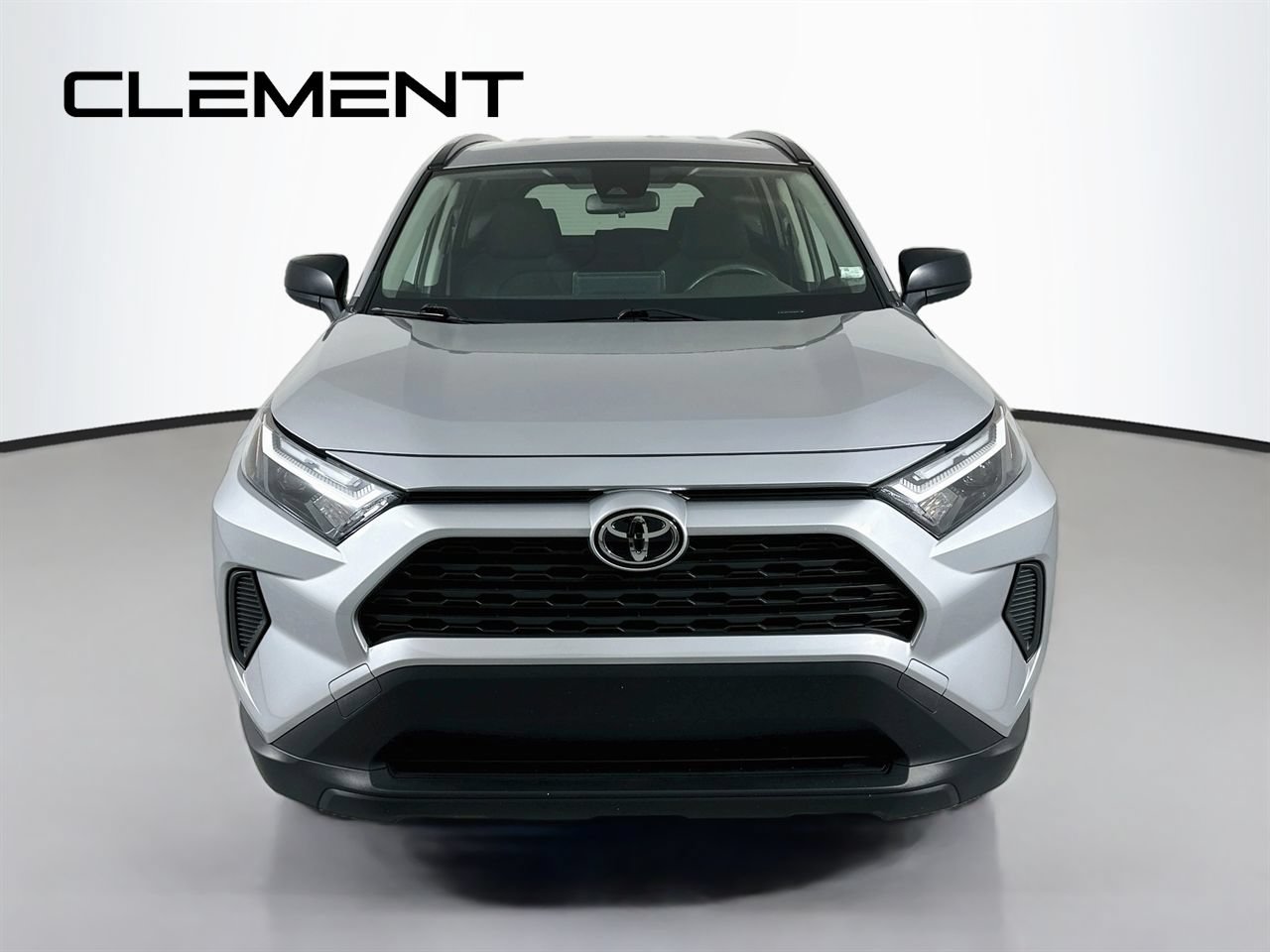 Used 2025 Toyota RAV4 LE AWD/4WD image 3
