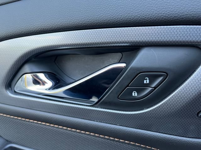 Used 2019 Chevrolet Traverse Premier w/ Driver Confidence II Package FWD image 25