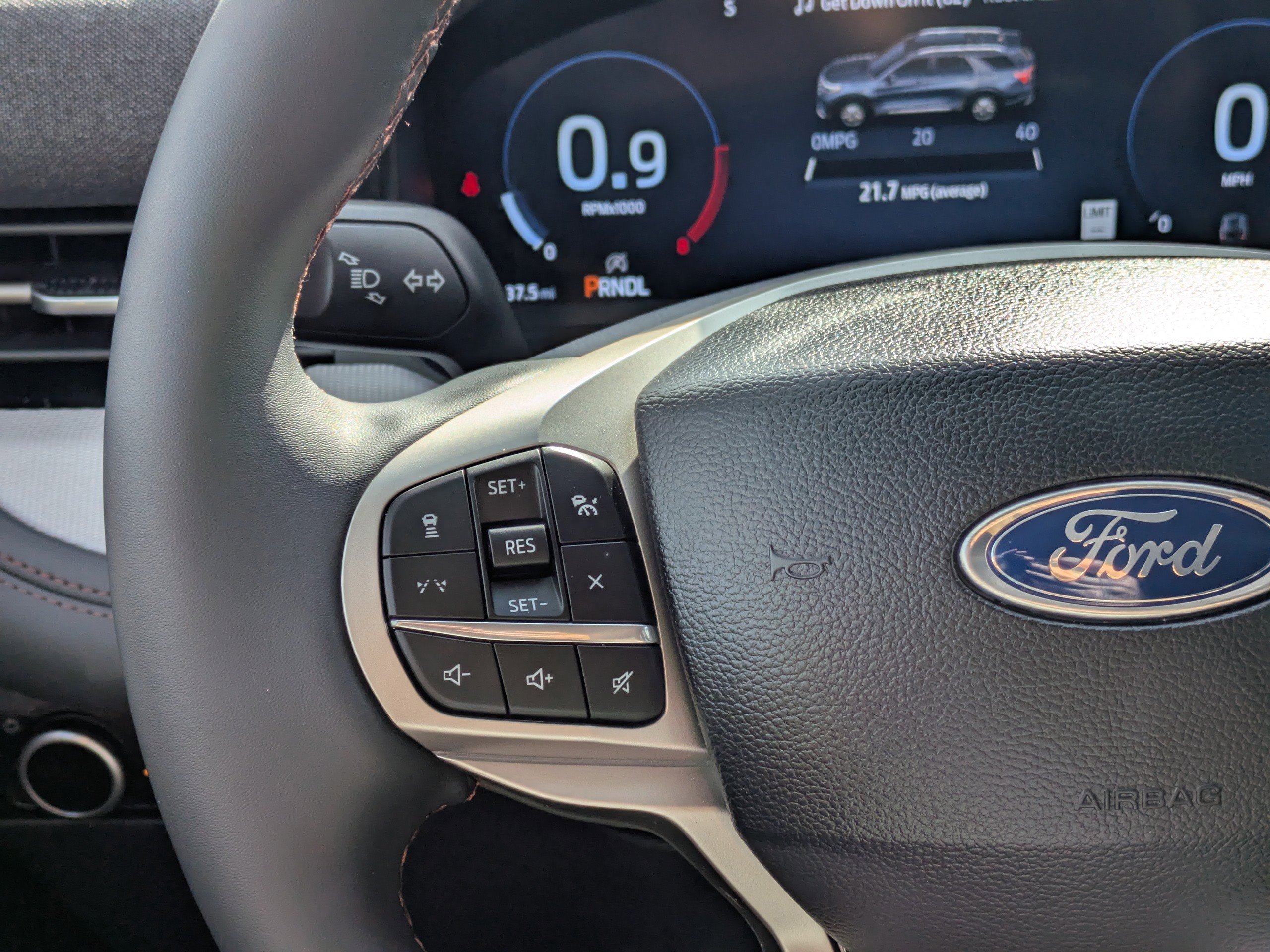 Certified 2025 Ford Explorer Active RWD image 19
